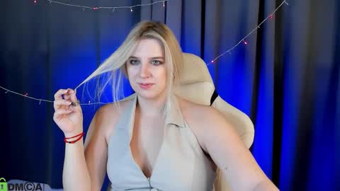 LunasShine online show from 01/14/26, 04:07