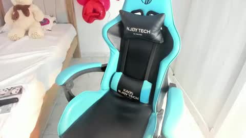 luna online show from 02/14/25, 12:36