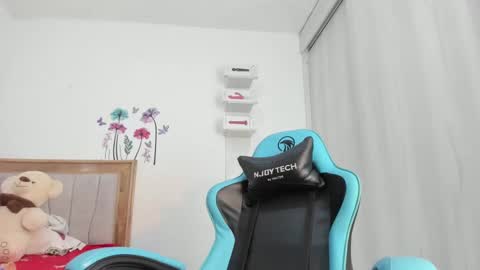 luna online show from 02/22/25, 07:14