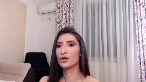 lunastars13 online show from 04/18/26, 05:39