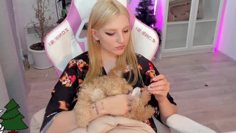 Kate online show from 12/27/24, 06:14