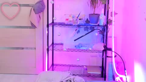 Kate online show from 02/18/25, 05:53