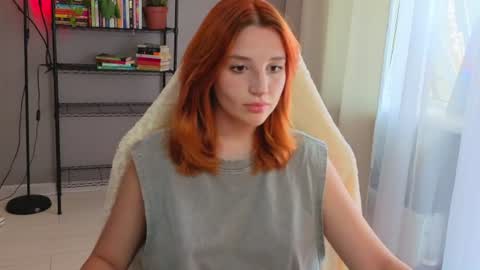 Snapshot of lunatale chatting on 07/02/26, 07:03 Kate online show from 07/02/26, 07:03