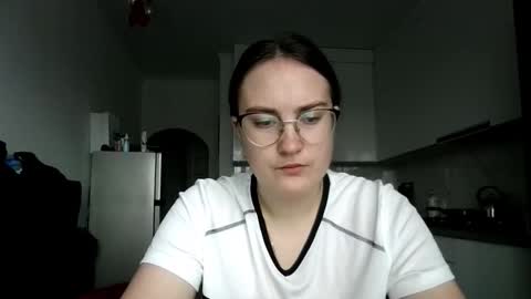 lunavelvet3 online show from 11/04/25, 01:32