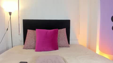 lunavelvet7 online show from 01/12/26, 06:57