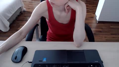 Snapshot of lunavibe_ chatting on 06/10/26, 11:53 lunavibe_ online show from 06/10/26, 11:53