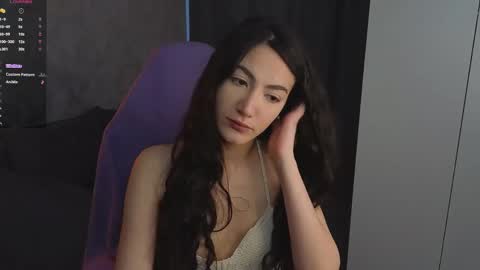 lunavirelle online show from 04/17/26, 10:07