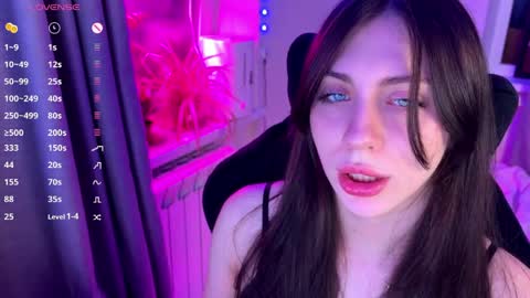 Luna online show from 05/15/26, 10:39