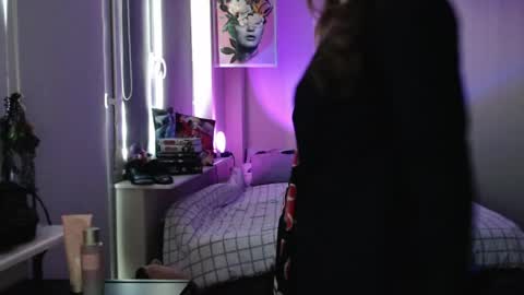 LunaXcherry online show from 04/22/26, 04:41