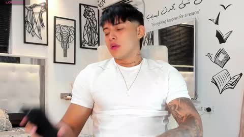 Lunay online show from 09/19/25, 02:46