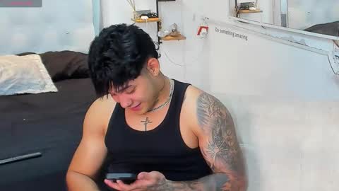 Lunay online show from 11/21/25, 12:21