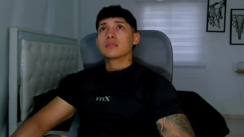 Lunay online show from 04/11/26, 07:51