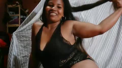 luniah online show from 04/29/26, 06:03