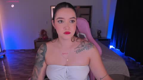 LUNA ROSE online show from 05/27/26, 02:41