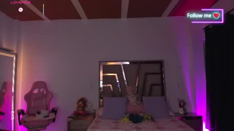 LUNA ROSE online show from 06/25/26, 02:11