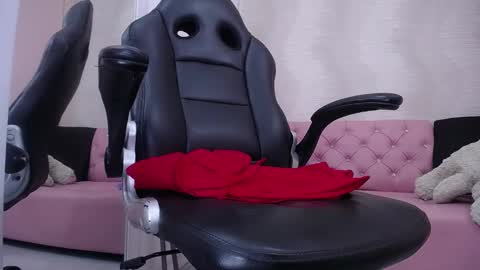 Katty   what ever do you want on my pv is for extra tokens minimi 250 tks ty u for understand online show from 03/05/25, 09:05