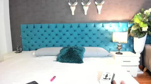 Luna online show from 06/02/26, 02:41