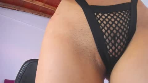 Snapshot of lunoox_ chatting on 12/15/24, 06:15 LunoxLili online show from 12/15/24, 06:15