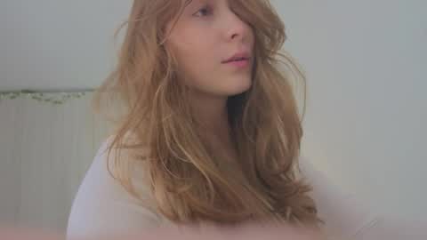 lunoria online show from 05/31/26, 11:17