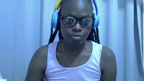 Snapshot of lupitah_ chatting on 10/30/25, 12:34 sweet girl online show from 10/30/25, 12:34