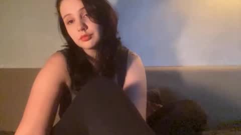 Lora online show from 02/19/26, 02:13