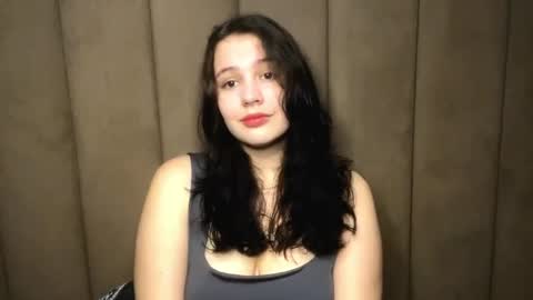 Lora online show from 04/09/26, 11:15