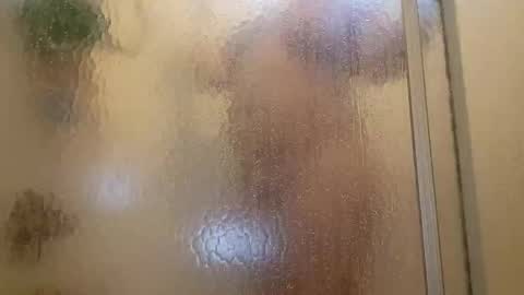 .Clarissa. Follow me on Instagram   miss buns  online show from 11/30/25, 10:36