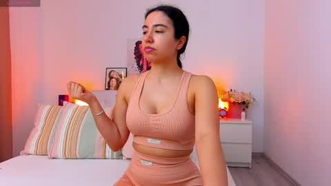 LusciousSarra online show from 04/02/26, 06:33