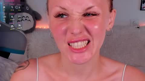 your sweet Liana online show from 06/03/26, 07:00