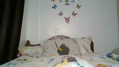 Snapshot of lushlola254 chatting on 10/19/25, 05:02 lushlola254 online show from 10/19/25, 05:02