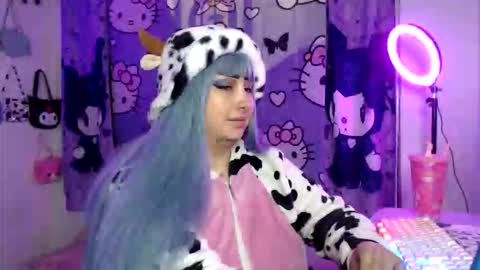 Snapshot of lussyevans_ chatting on 10/21/25, 08:04 lussyevans_ online show from 10/21/25, 08:04