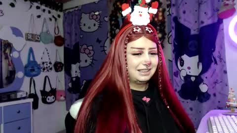 lussyevans_ online show from 12/15/25, 06:28