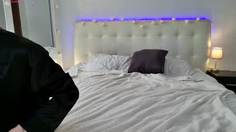 Frank and Elise online show from 03/21/26, 08:19