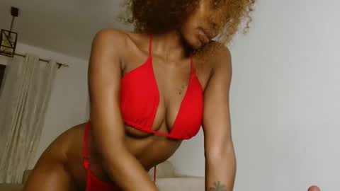 Snapshot of lust4karly_ chatting on 01/04/25, 09:31 Karly follow for next broadcast updates kisses online show from 01/04/25, 09:31