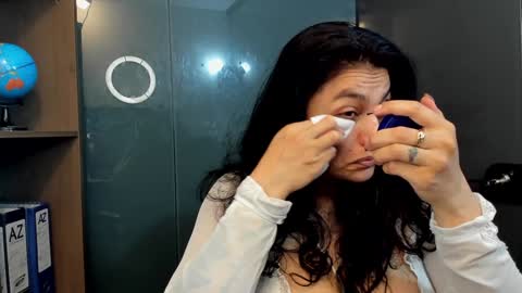 Snapshot of lust_mom chatting on 12/06/24, 09:13 Angela 3 online show from 12/06/24, 09:13