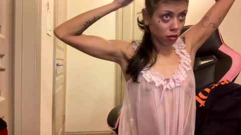 LOLA online show from 12/07/24, 07:49