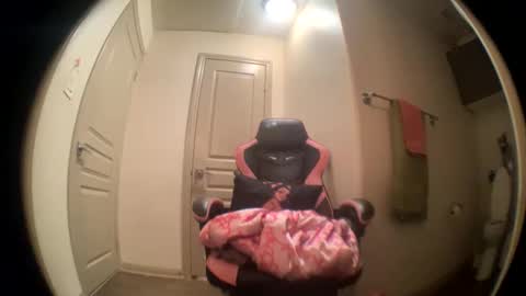 LOLA online show from 01/03/25, 08:21