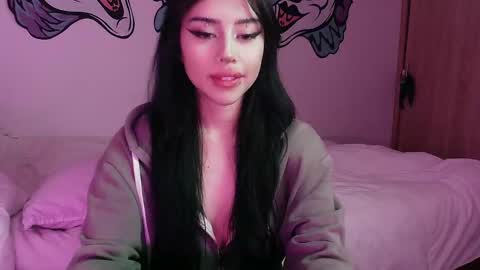 Valerie  April   online show from 12/05/24, 02:31