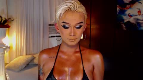 Snapshot of lustfulltrans chatting on 07/17/26, 03:46 AdriannaFowks online show from 07/17/26, 03:46