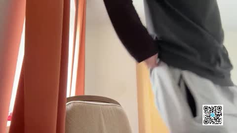 Nik online show from 10/26/25, 10:10