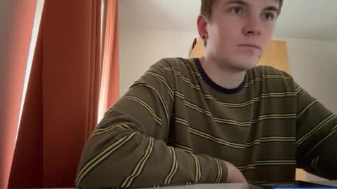 Nik online show from 10/27/25, 11:03