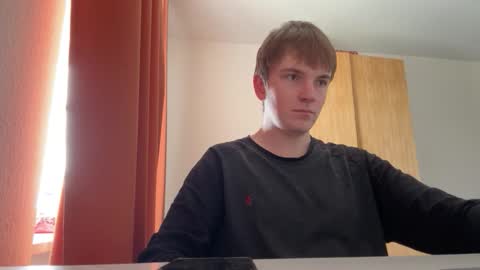 Nik online show from 11/05/25, 11:43