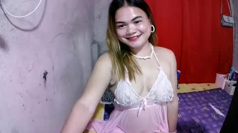 Flora Mae online show from 07/06/26, 03:58