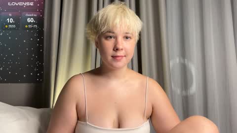 Sofa online show from 04/05/26, 09:01