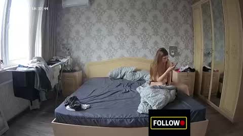 luuvteam online show from 11/12/25, 08:37