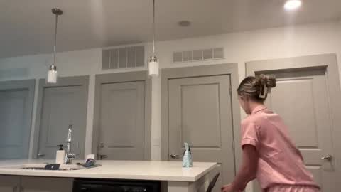 Snapshot of luvaimee chatting on 01/08/26, 05:37 Aimee online show from 01/08/26, 05:37