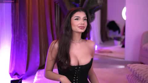 Caprice online show from 11/19/25, 07:19