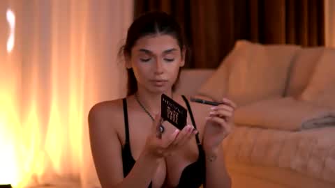 Caprice online show from 06/11/26, 04:16