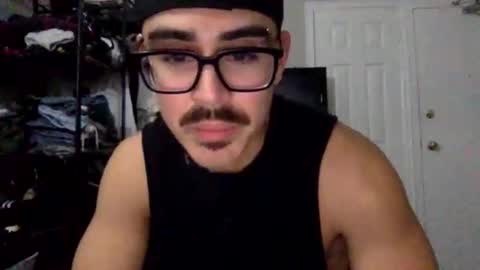 luvrboy77 online show from 06/10/26, 06:23