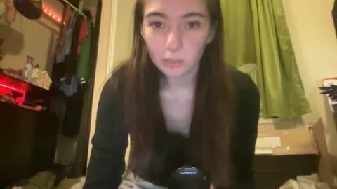 luvrxstarx online show from 12/19/25, 01:45